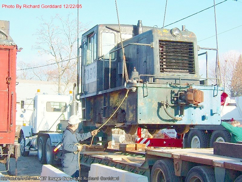 Unloading the 25 tonner